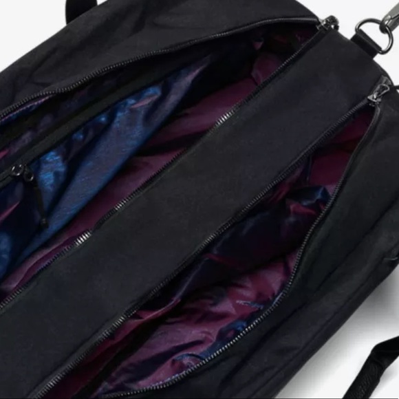 NWT Nike Black legendary large club bag! - Picture 8 of 8